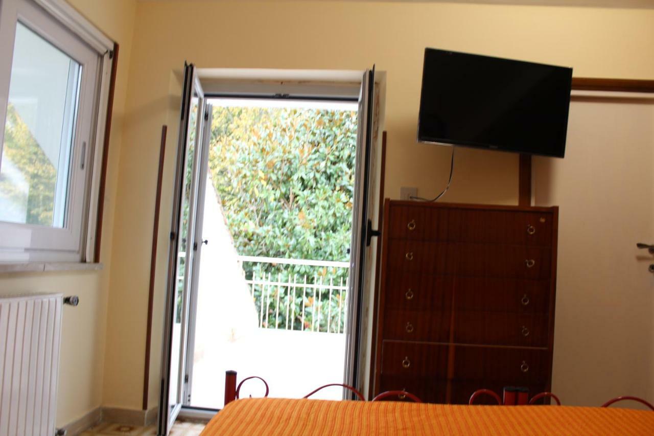 לינה וארוחת בוקר רונצ'יליונה Residenzadelia מראה חיצוני תמונה